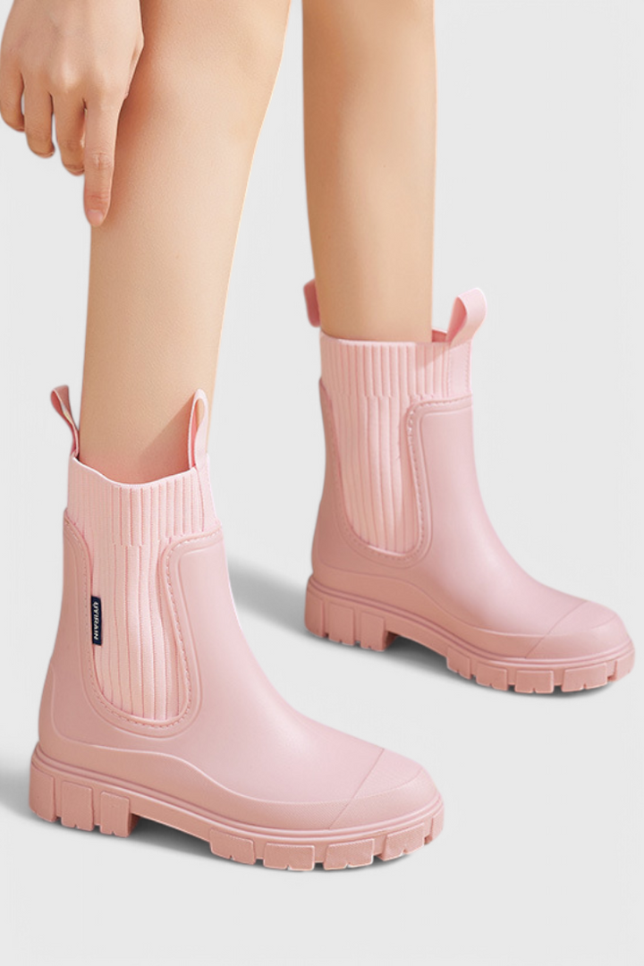 Caroline | Chelsea Boots With Lug Sole