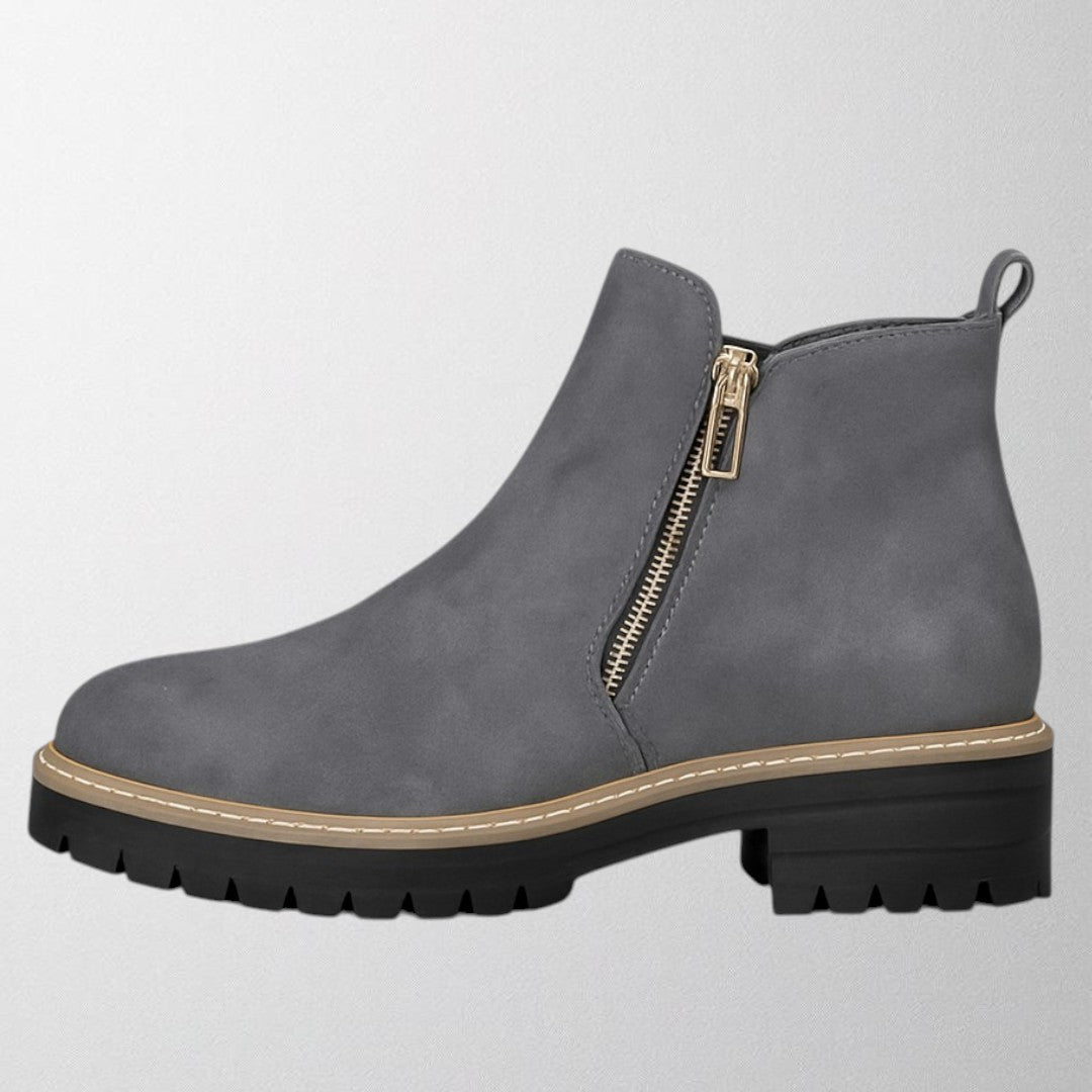 Clara | Ankle Boots With Side Zipper And Lug Sole