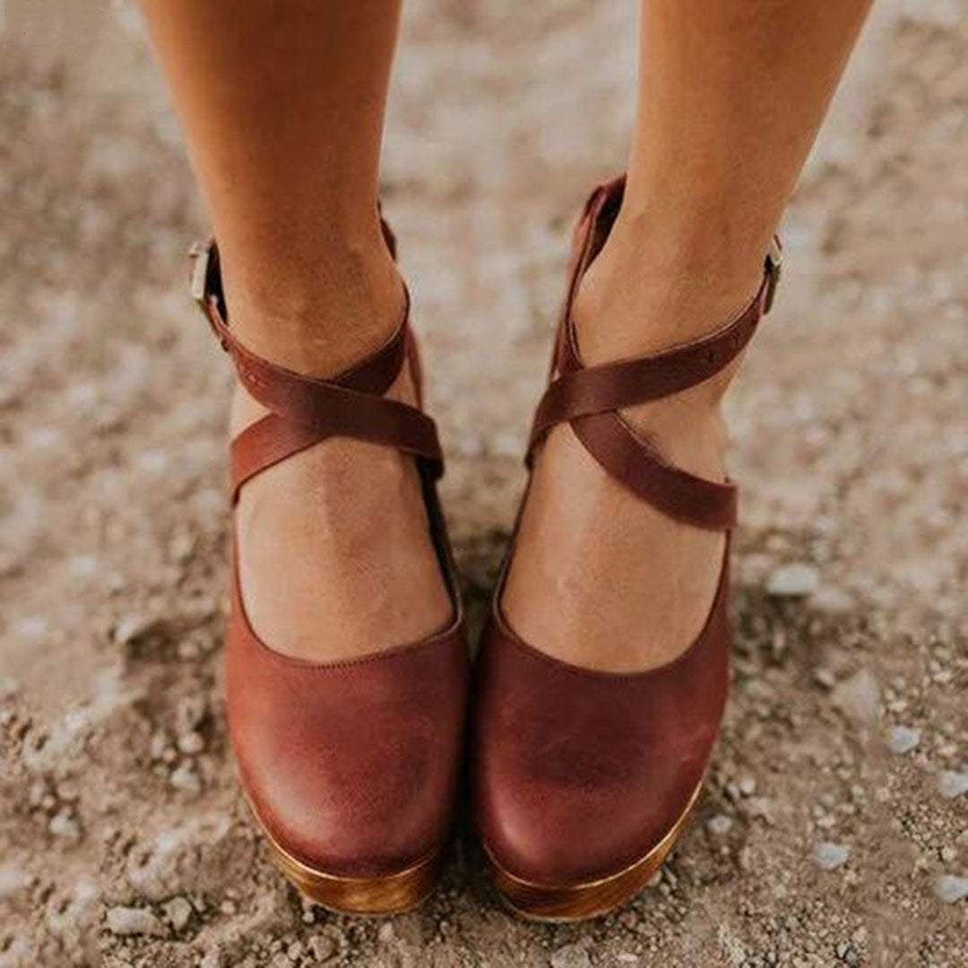 Daphne | Mary Jane Heels With Ankle Strap