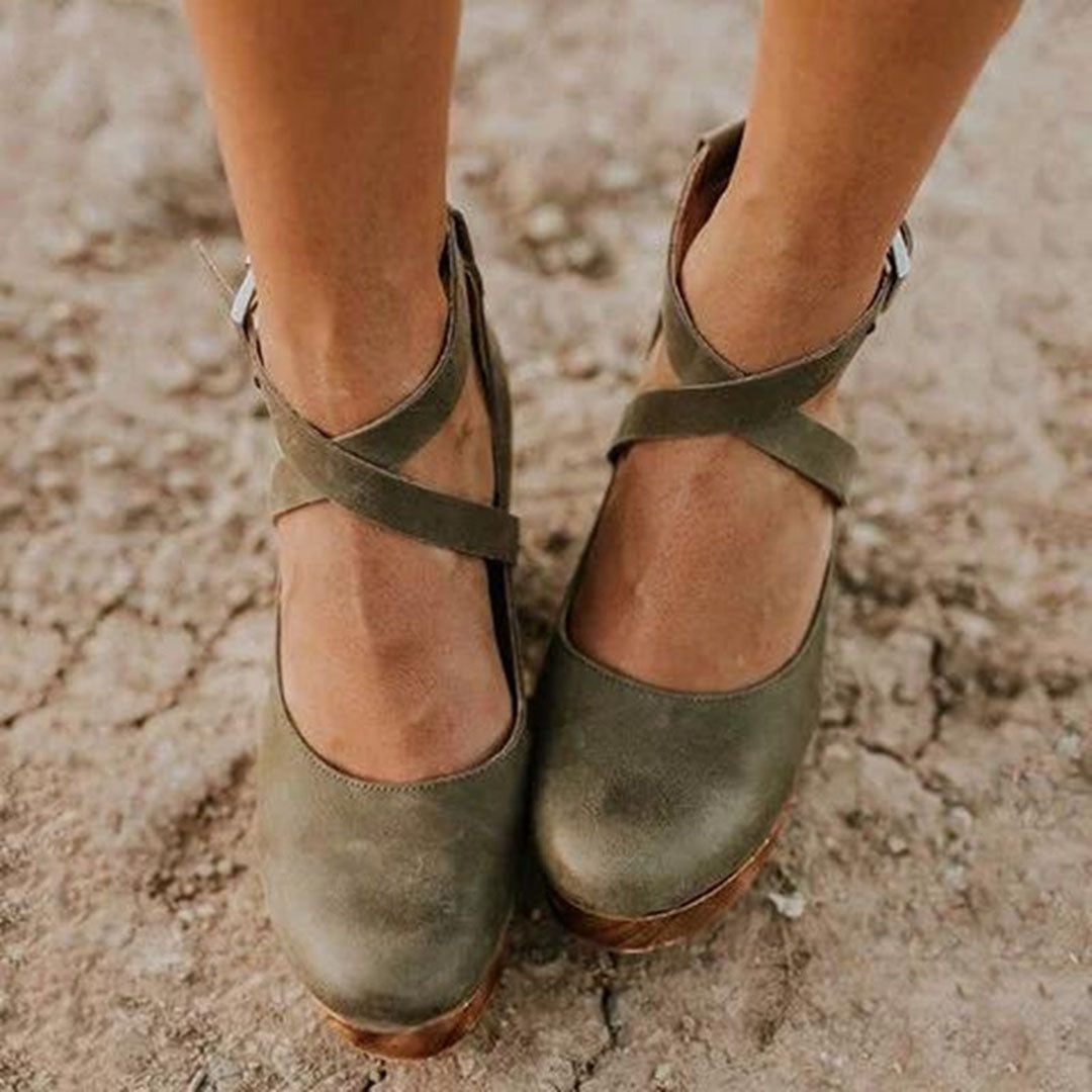 Daphne | Mary Jane Heels With Ankle Strap