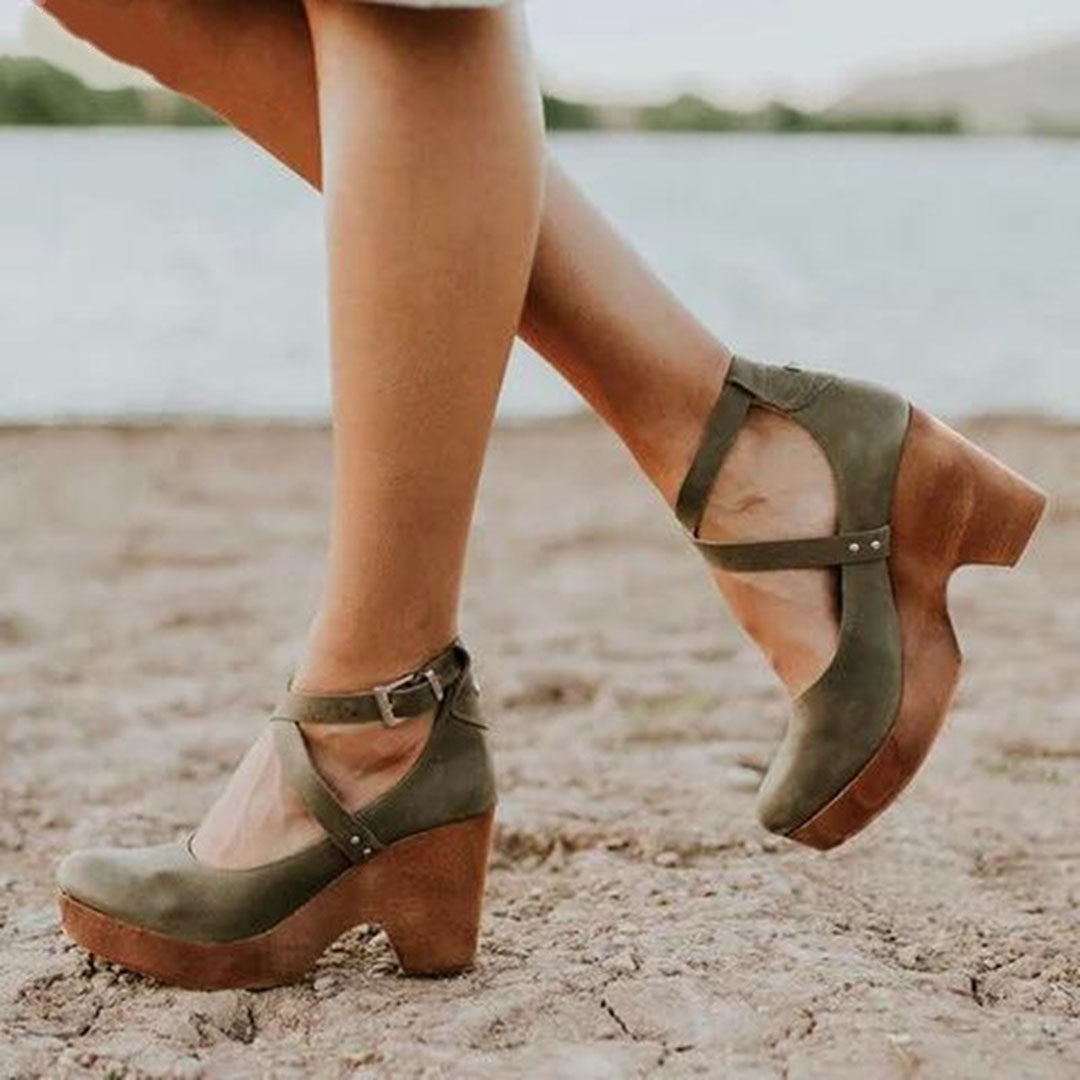 Daphne | Mary Jane Heels With Ankle Strap