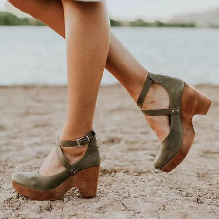 Daphne | Mary Jane Heels With Ankle Strap