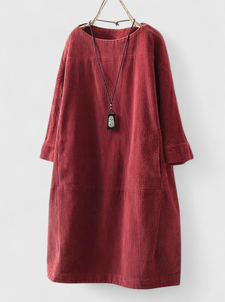 Dazmira | Relaxed Midi Dress with Long Sleeves