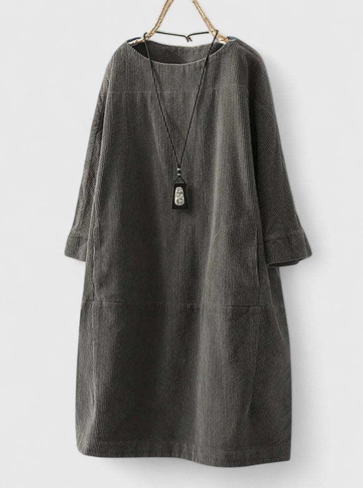 Dazmira | Relaxed Midi Dress with Long Sleeves