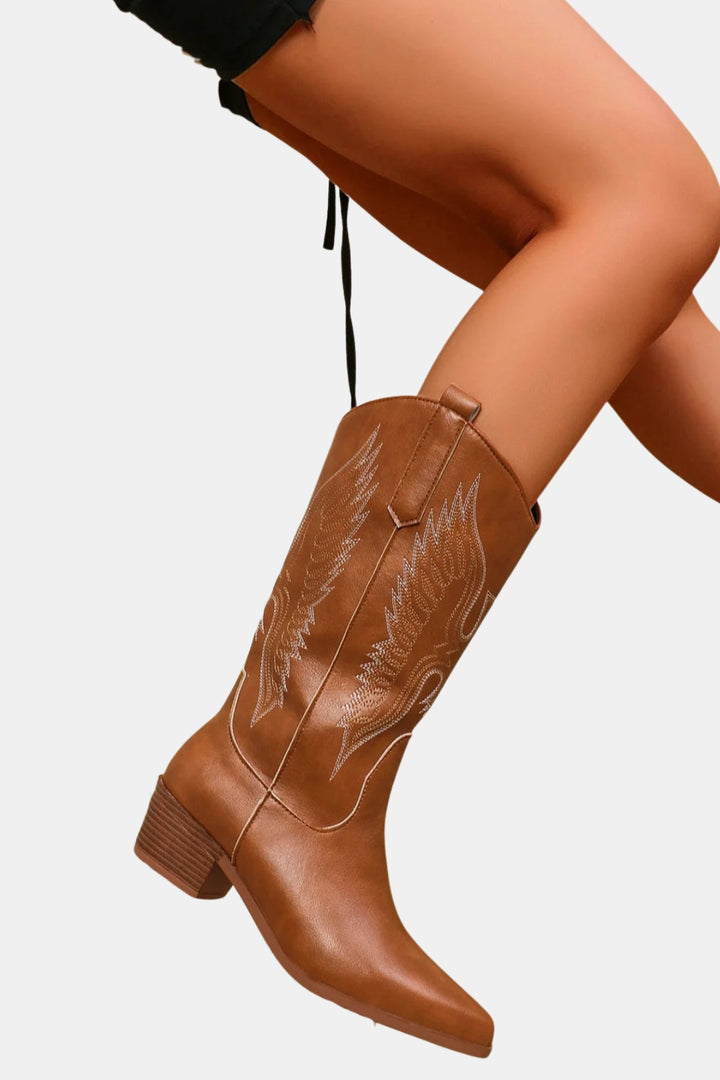 Dicie | Classic Western Cowboy Boots with Embroidered Detail