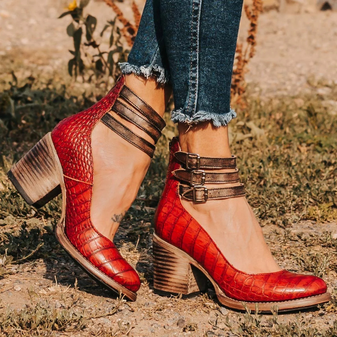 Elena | Wedge Sandals With Cross Strap Design
