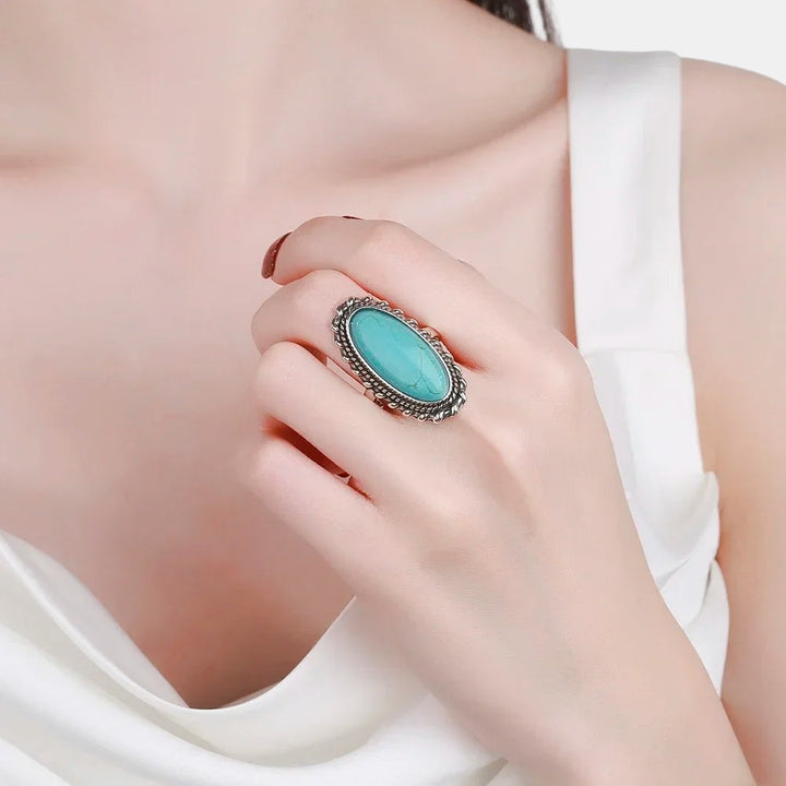 Elowyn | Statement Oval Ring with Stone Center
