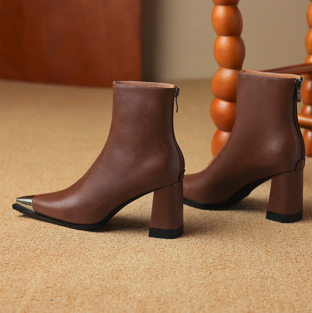 Eman | Modern Ankle Boots with Sculpted Heel Detail