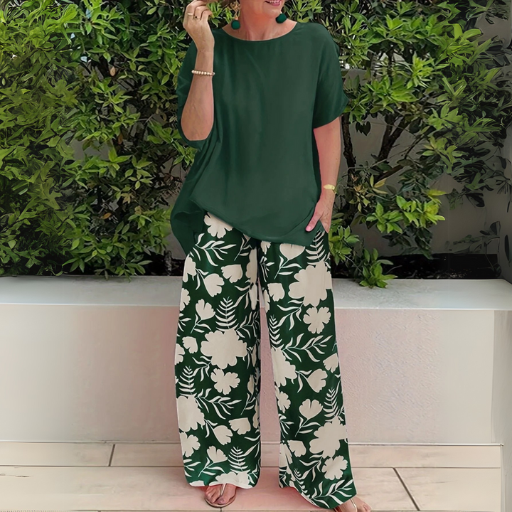 Estella | Two Piece Set with Short Sleeve Top and Floral Pants