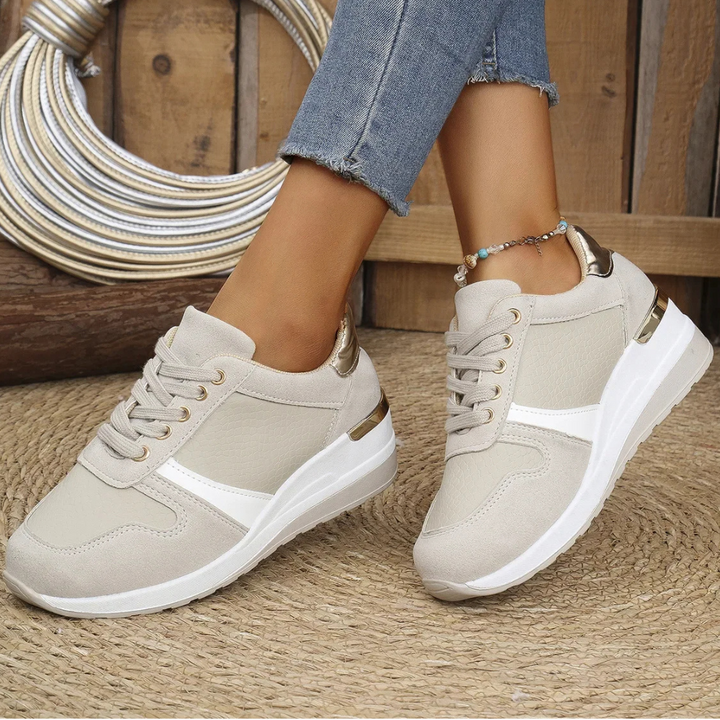 Evangeline | Classic Sneakers with Lace Up