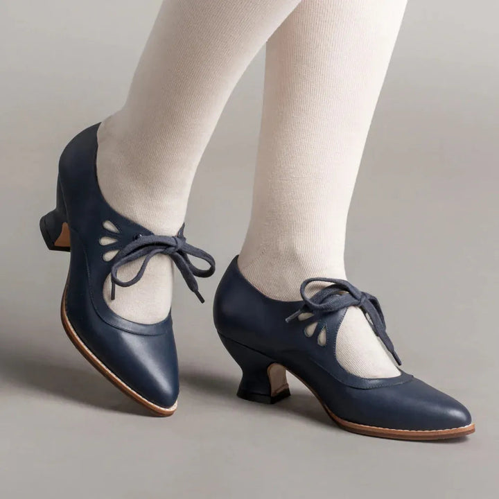 Evangeline | Cut-Out Bow Heel