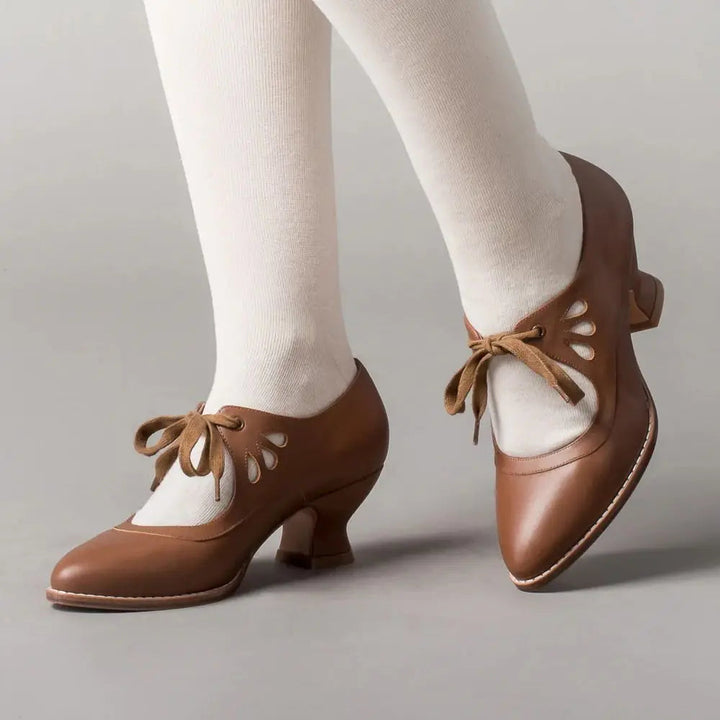 Evangeline | Cut-Out Bow Heel
