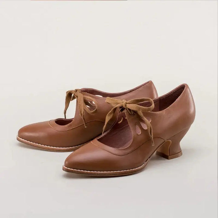 Evangeline | Cut-Out Bow Heel