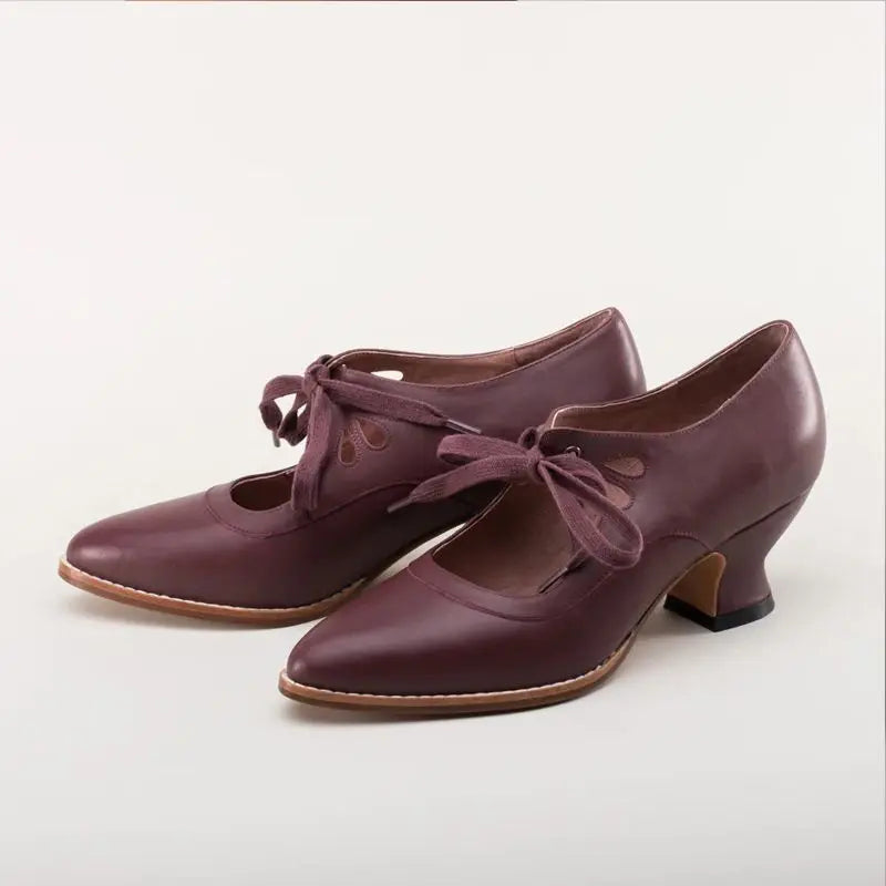 Evangeline | Cut-Out Bow Heel