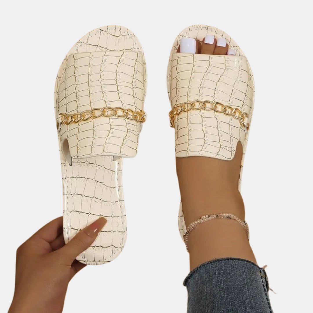 Galadriel | Chic Slide Sandals with Chain Detail