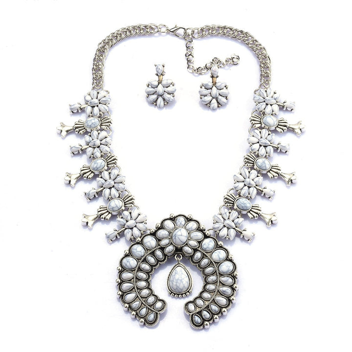 Greysen | Tatement Western Necklace Set with Pendant