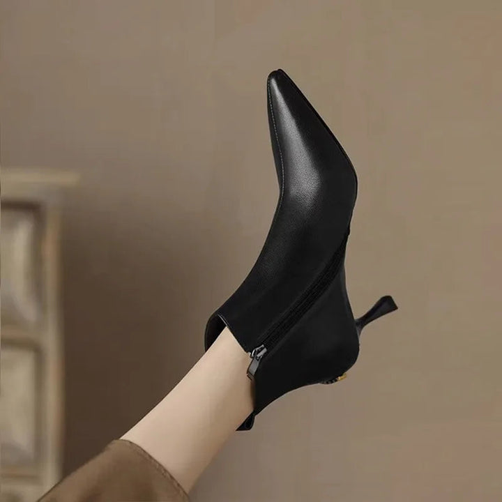 Hania | Elegant Kitten Heel Ankle Boots with Pointed Toe