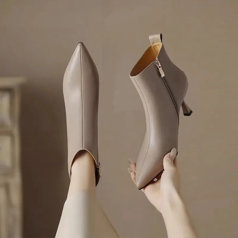 Hania | Elegant Kitten Heel Ankle Boots with Pointed Toe