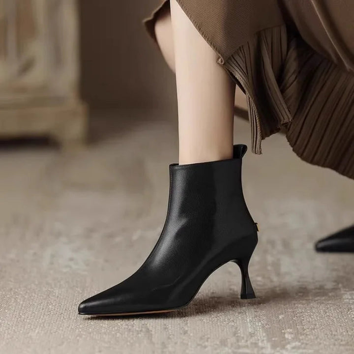 Hania | Elegant Kitten Heel Ankle Boots with Pointed Toe