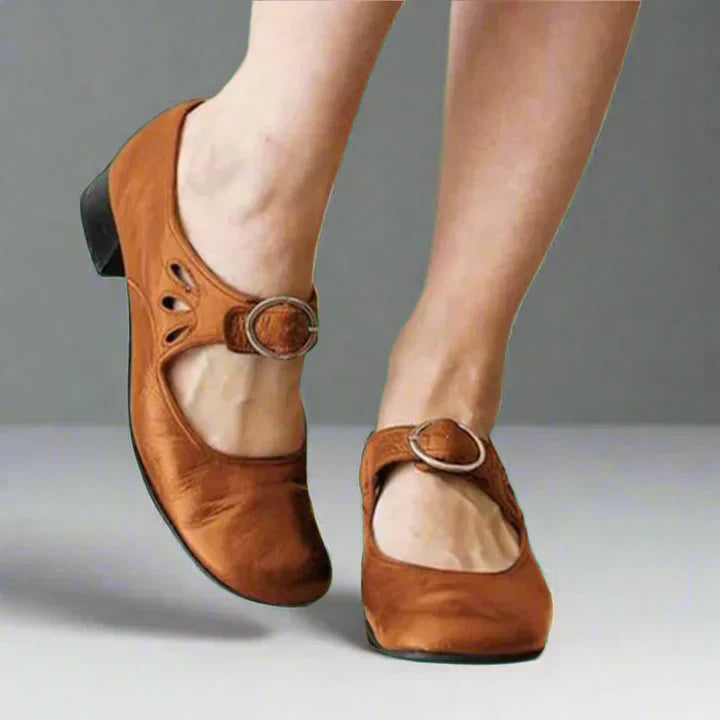 Iolene | Classic Mary Jane Shoes with Buckle Strap
