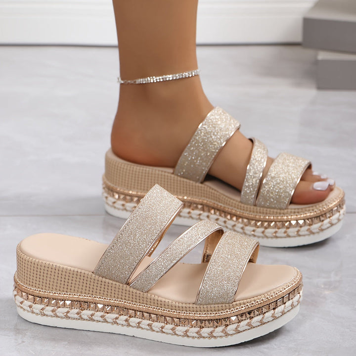 Kendall | Platform Sandals With Glitter Strap Design