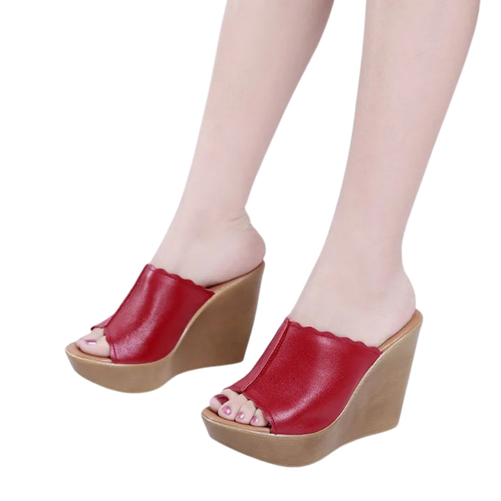 Ligeia | Wedge Slide Sandals with Scalloped Strap