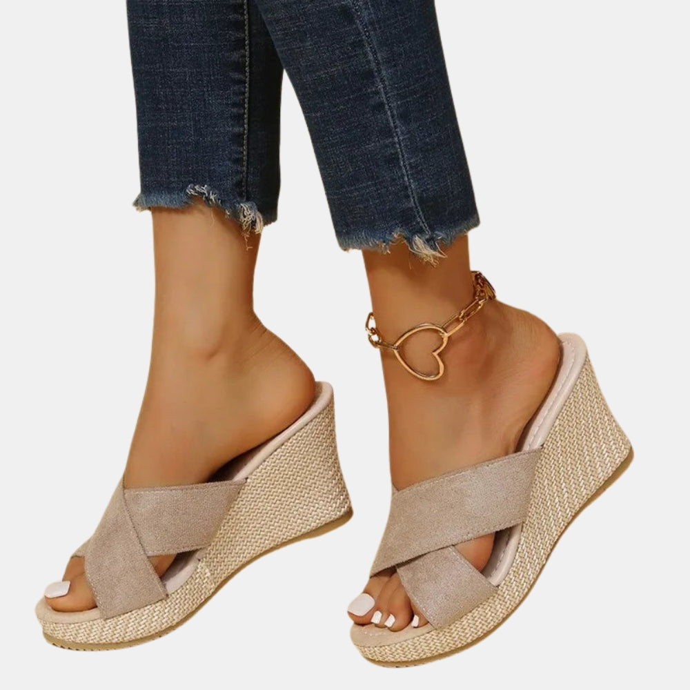 Reva | Chic Wedge Sandals with Crisscross Straps