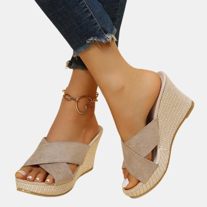 Reva | Chic Wedge Sandals with Crisscross Straps