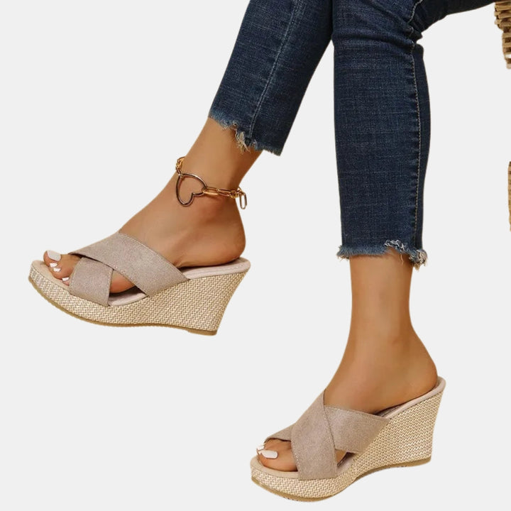 Reva | Chic Wedge Sandals with Crisscross Straps