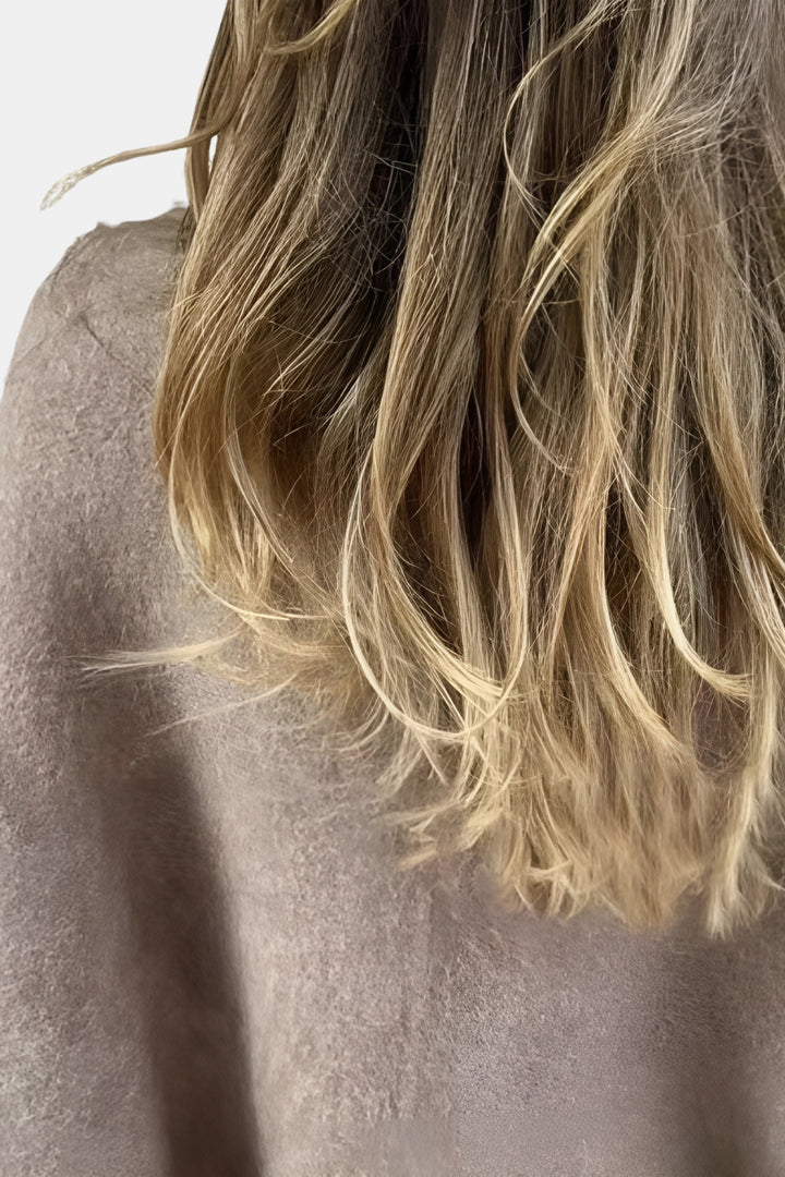 Saelyn | Cropped Textured Jacket with Button Closure