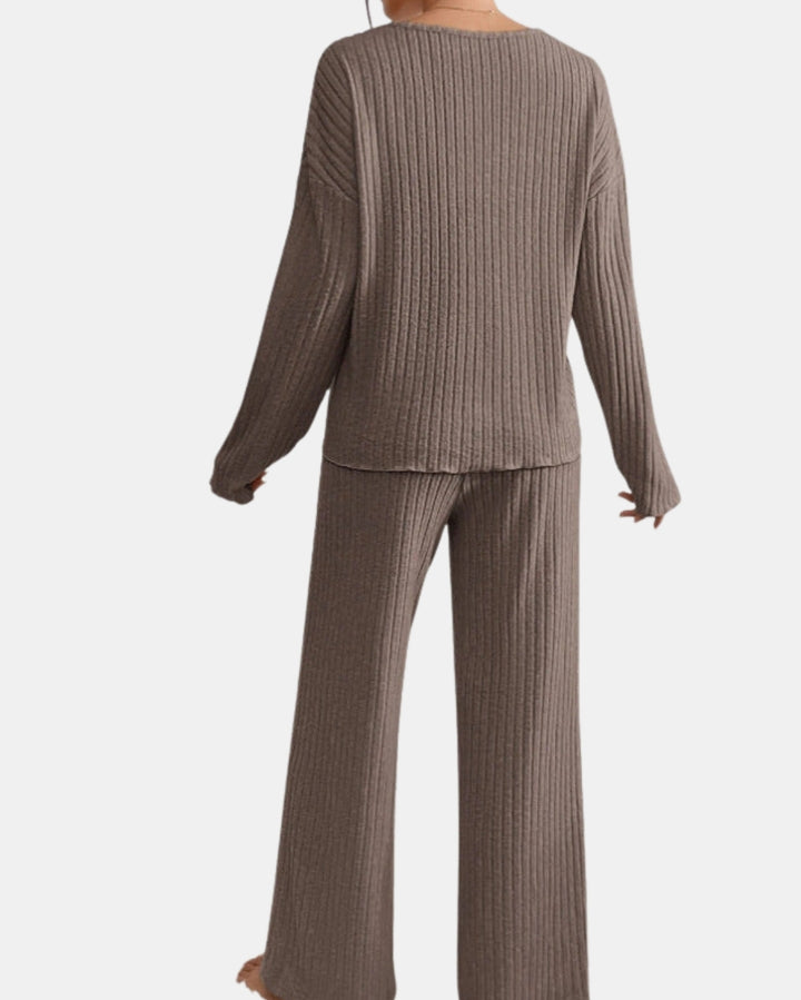 Solira | Ribbed Knit Lounge Set with V Neck