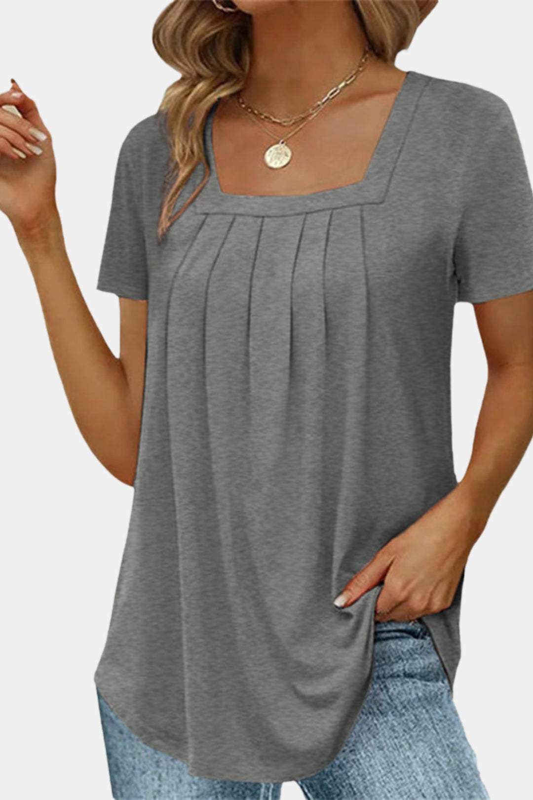 Soressa | Square Neck Pleated Top