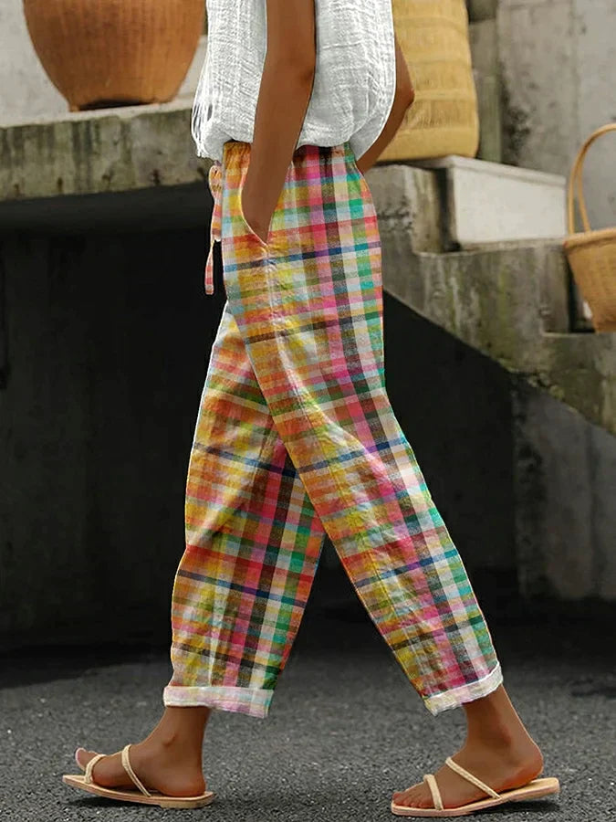 Tara | Checkered Cropped Pants With Elastic Waist