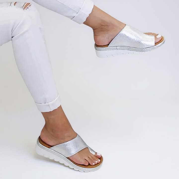 Undine | Casual Thong Sandals with Wide Strap