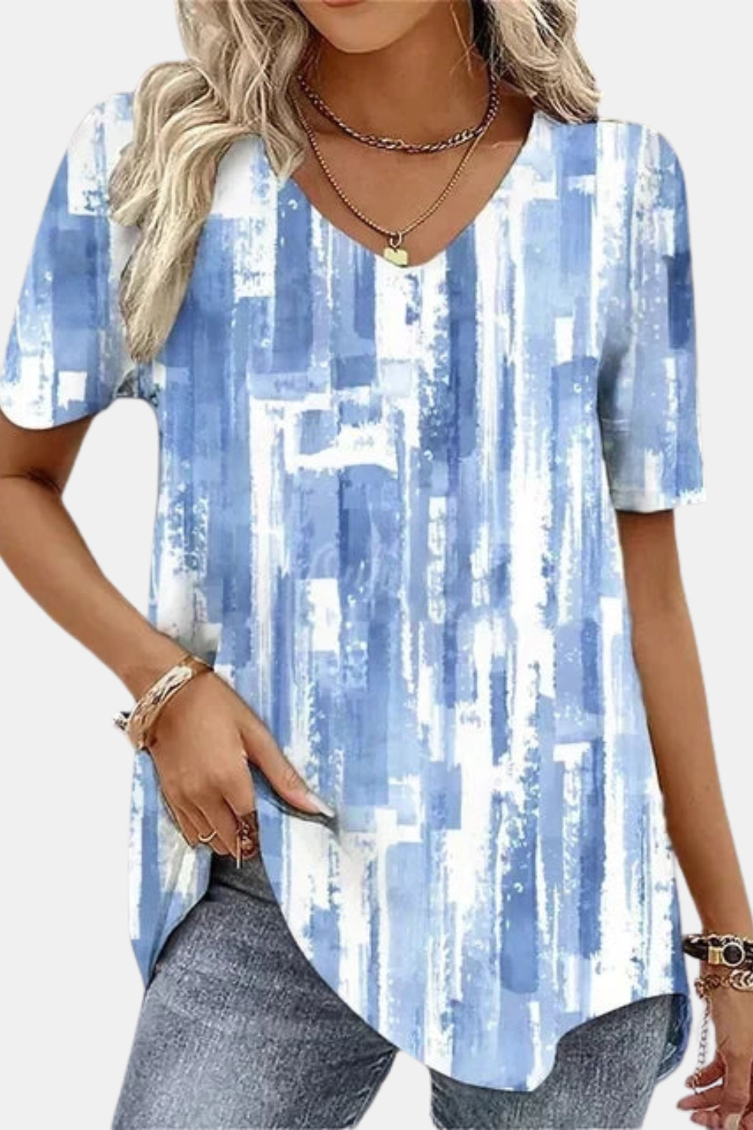 Vynelle | Floral V Neck Short Sleeve Top