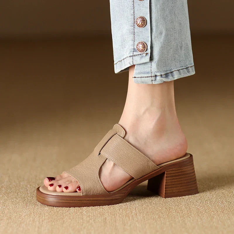 Yarina | Minimalist Slide Sandals with Wide Strap
