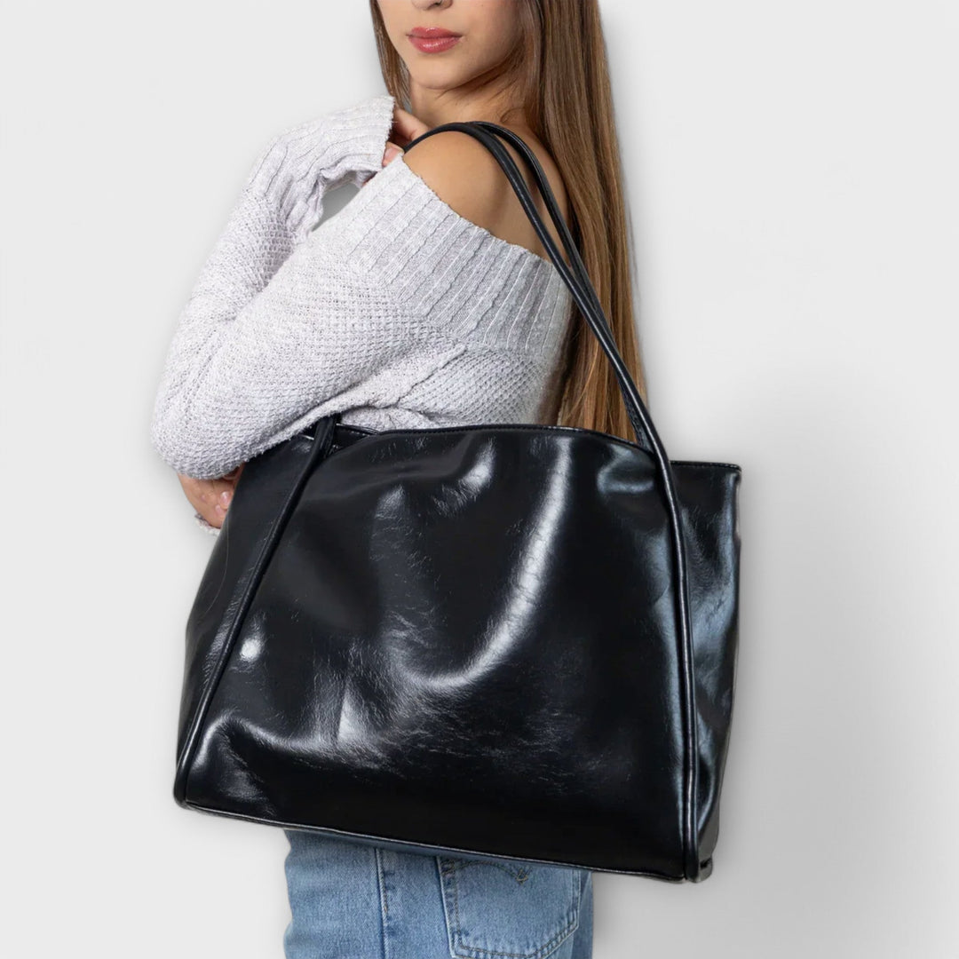 Zoya | Minimalist Shoulder Tote Bag with Relaxed Structure