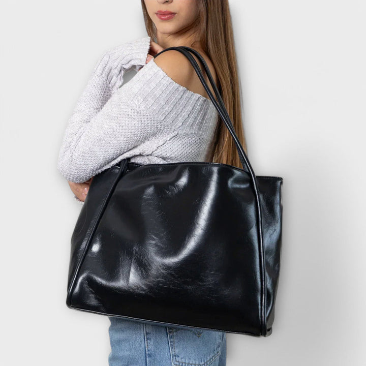 Zoya | Minimalist Shoulder Tote Bag with Relaxed Structure