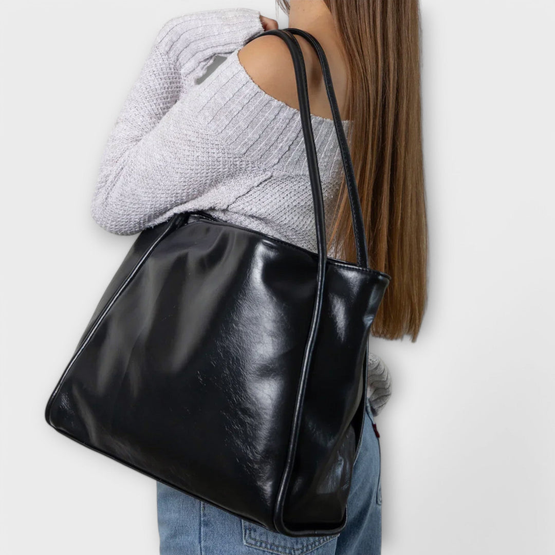 Zoya | Minimalist Shoulder Tote Bag with Relaxed Structure